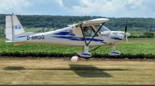 Ultraleichtflugzeug C42 B des Herstellers Comco Ikarus