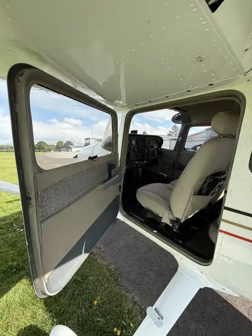 Cessna C172R (Motorflugzeug) - Bild 4