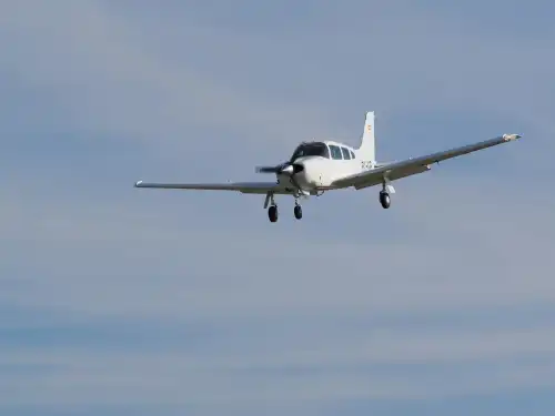Piper Aircraft PA-28R-201 Arrow III (Motorflugzeug) - Bild 5