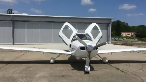 Cirrus SR20 (Motorflugzeug) - Bild 3