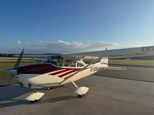 Cessna 172E (Motorflugzeug) - Bild 2