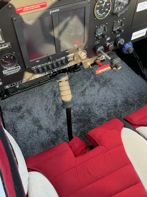 Evektor Eurostar SL Business (Ultraleichtflugzeug) - Bild 9