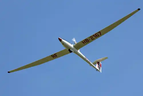 Segelflugzeug DG-400 des Herstellers DG Flugzeugbau