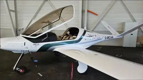 Ultraleichtflugzeug RISEN 912iS des Herstellers Porto Aviation Group