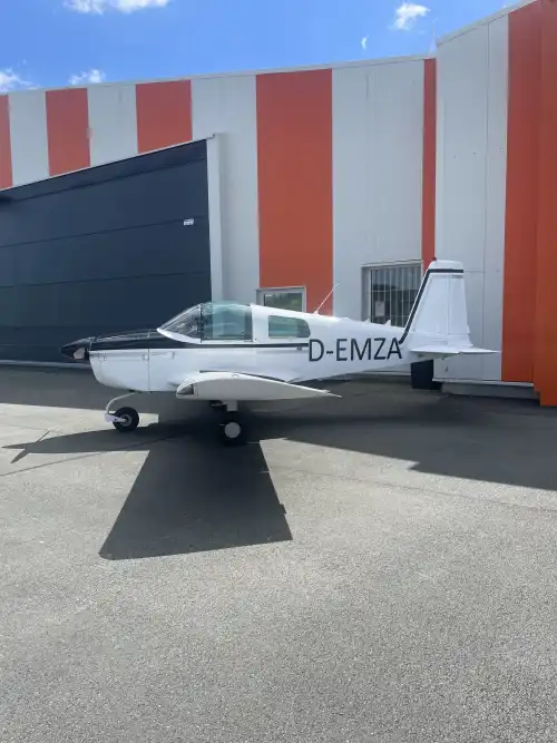 Motorflugzeug AA-1A Trainer des Herstellers Grumman American