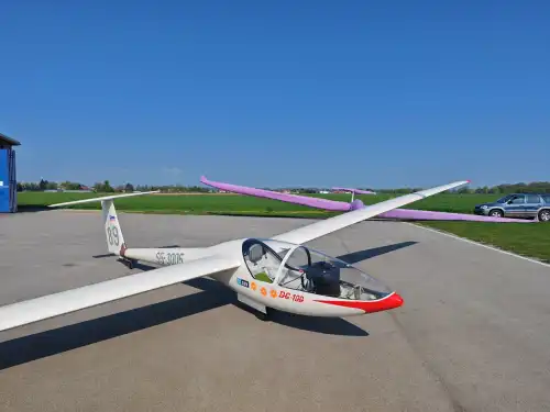 Glaser-Dirks DG-100G ELAN (Segelflugzeug) - Bild 3