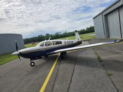 Motorflugzeug M20R Ovation des Herstellers Mooney