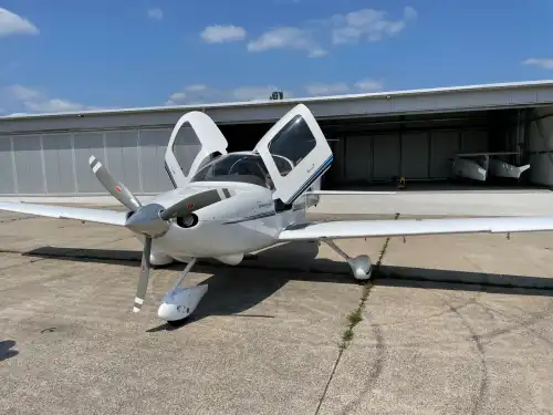 Cirrus SR20 (Motorflugzeug) - Bild 7