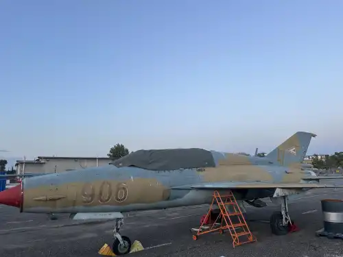 Mikojan-Gurewitsch MiG-21 UM (Jet) - Bild 2