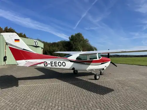 Cessna 210M Centurion (Motorflugzeug) - Bild 5