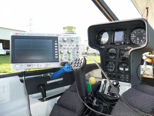 DG Flugzeugbau DG-303 Elan Acro (Segelflugzeug) - Bild 2