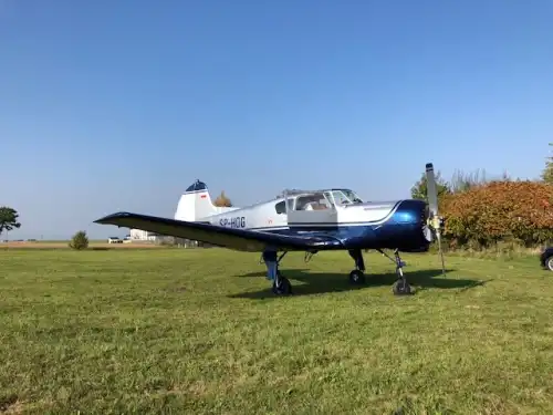 Motorflugzeug YAK 18T des Herstellers Yakovlev