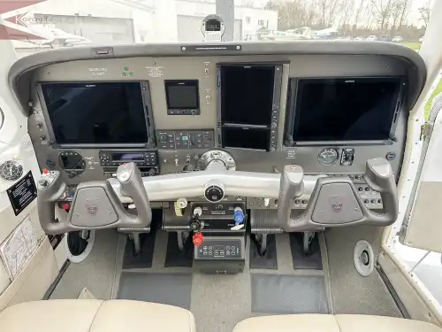 Beechcraft Bonanza F33A (Motorflugzeug) - Bild 9