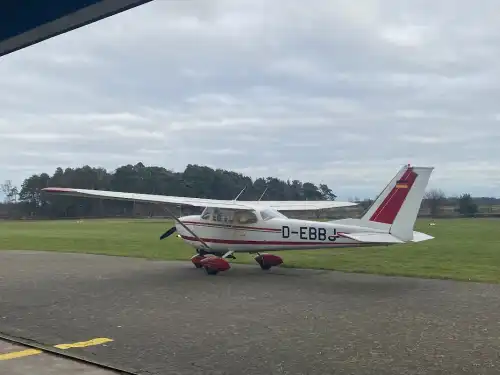 Cessna FR172F Reims Rocket (Motorflugzeug) - Bild 2