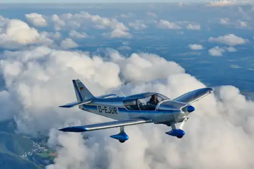 Motorflugzeug R.1180TD Aiglon des Herstellers Avions Robin