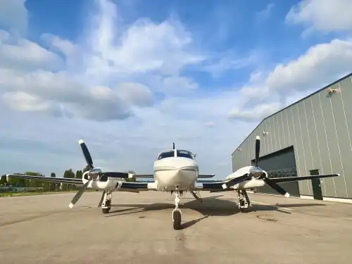 Cessna 421C (Motorflugzeug) - Bild 2