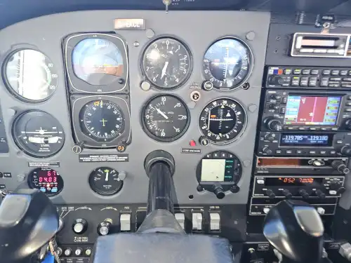 Cessna 182P (Motorflugzeug) - Bild 4