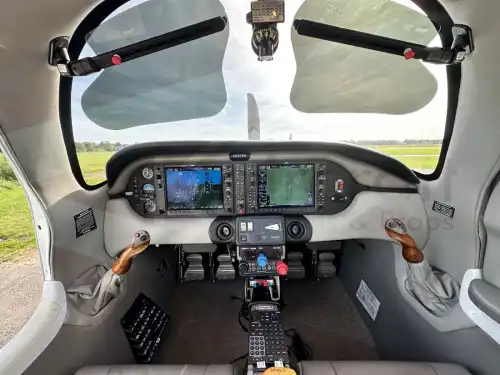 Columbia Aircraft 400 SLX (Motorflugzeug) - Bild 9