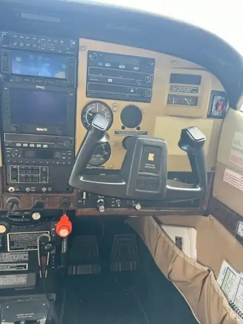 Cessna P210N (Motorflugzeug) - Bild 10
