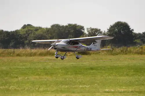 Tecnam P92 Echo MKII (Ultraleichtflugzeug) - Bild 1