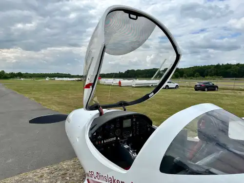 AQUILA A210 (Motorflugzeug) - Bild 9