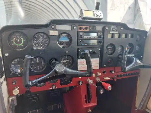 Cessna F150H (Motorflugzeug) - Bild 3