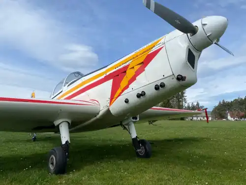 Motorflugzeug Z-326A des Herstellers Zlin Aircraft