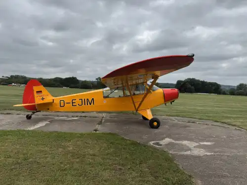 Motorflugzeug PA-19 des Herstellers Piper Aircraft