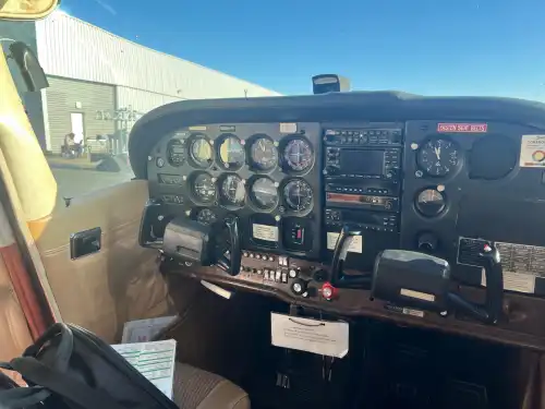 Cessna 172N (Motorflugzeug) - Bild 3