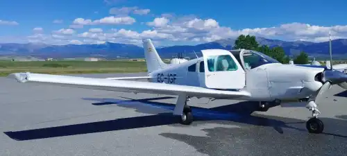 Piper Aircraft PA-28R-201 Arrow III (Motorflugzeug) - Bild 3