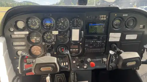 Cessna F172N (Motorflugzeug) - Bild 6