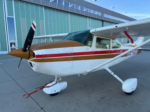 Motorflugzeug 182 Skylane II des Herstellers Cessna