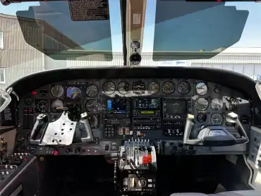 Cessna 421C (Motorflugzeug) - Bild 3