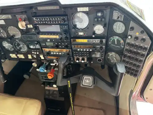 Mooney M20K (Motorflugzeug) - Bild 10