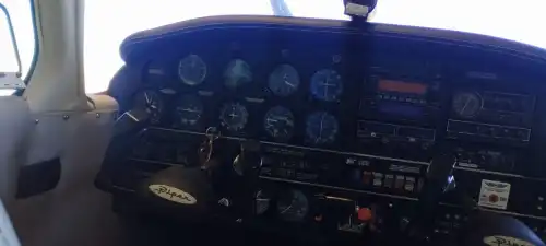 Piper Aircraft PA-28R-201 Arrow III (Motorflugzeug) - Bild 9