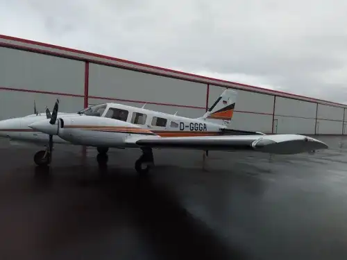 Piper Aircraft PA-34-220T Seneca III (Motorflugzeug) - Bild 3