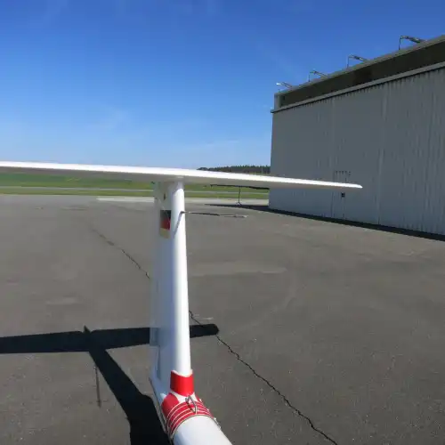 DG Flugzeugbau DG-800B (Motorsegler) - Bild 8