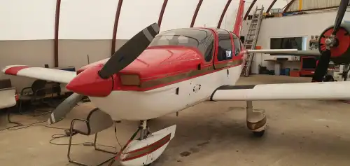 Motorflugzeug TB 10 des Herstellers Socata