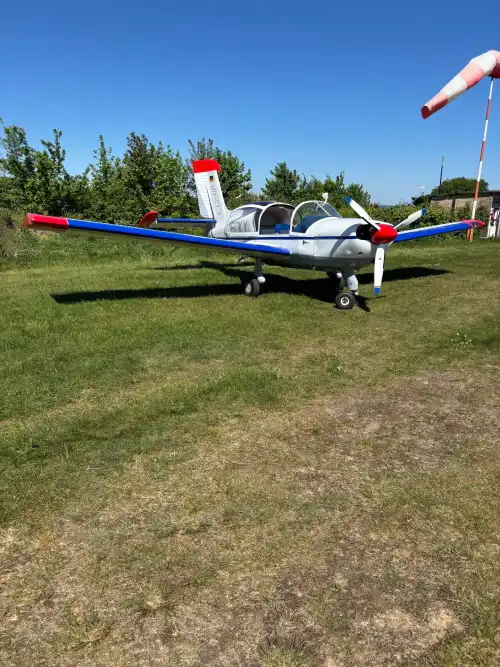 Motorflugzeug MS 803 E des Herstellers Morane-Saulnier