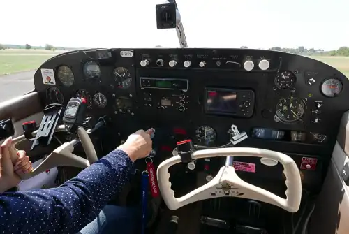 Cessna 172C Skyhawk (Motorflugzeug) - Bild 5