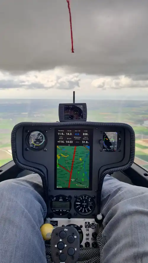 DG Flugzeugbau DG-600/18 (Segelflugzeug) - Bild 3