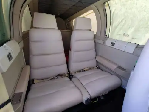Beechcraft Bonanza F33A (Motorflugzeug) - Bild 7