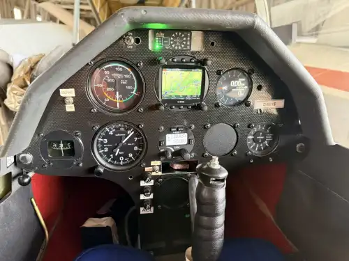 Schempp-Hirth Ventus b (Segelflugzeug) - Bild 2