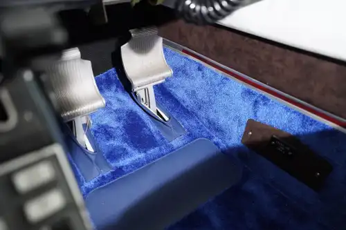 Beechcraft Model 60 Duke (Motorflugzeug) - Bild 11