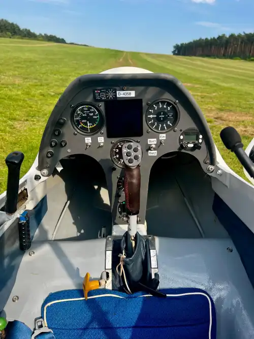 Schempp-Hirth Janus C (Segelflugzeug) - Bild 4