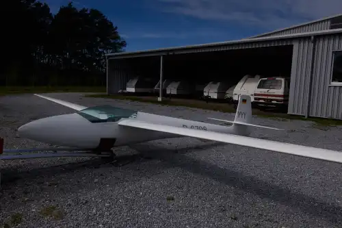 Glasflügel Segelflugzeugbau H 301 Libelle (Segelflugzeug) - Bild 1