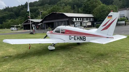 Piper Aircraft PA-28-140 Cherokee (Motorflugzeug) - Bild 2