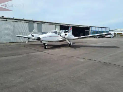 Piper Aircraft PA-34-200T Seneca II (Motorflugzeug) - Bild 4
