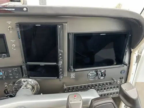 Beechcraft Bonanza F33A (Motorflugzeug) - Bild 8