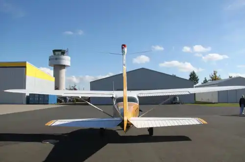 Cessna F172G (Motorflugzeug) - Bild 6
